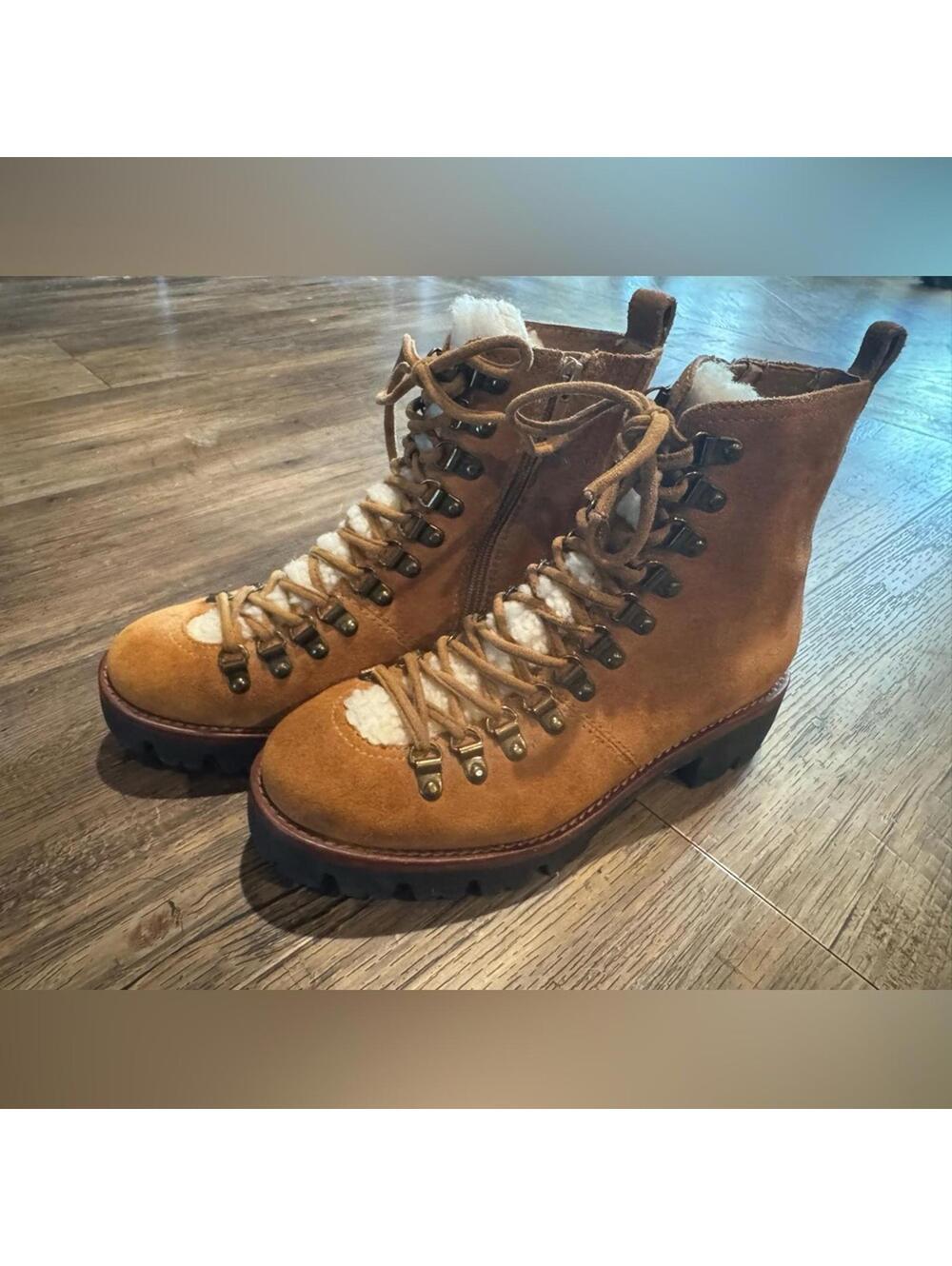 NWOT Jeffrey Campbell Suede Faux Lace Up Waterproof Combat Hiking Boot Sz 9